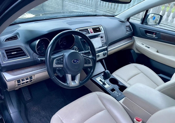 Subaru Outback cena 60900 przebieg: 51454, rok produkcji 2015 z Urzędów małe 781